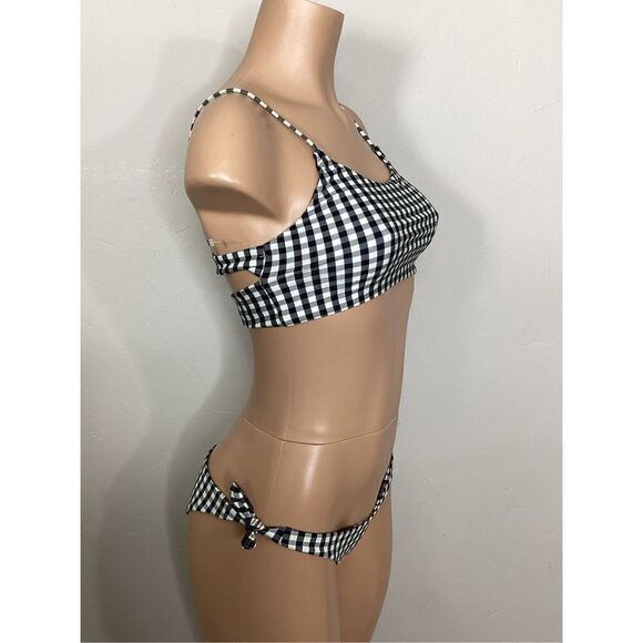 New. Volcom plaid and check bikini. Small. Retails $149 - Picture 3 of 8